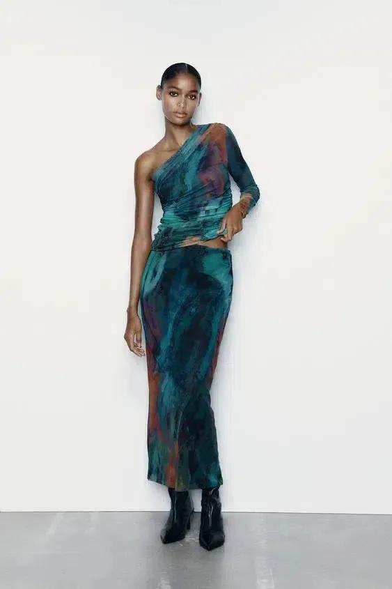 Méditerranée Éclat Set – Abstract print – One-shoulder midi skirt