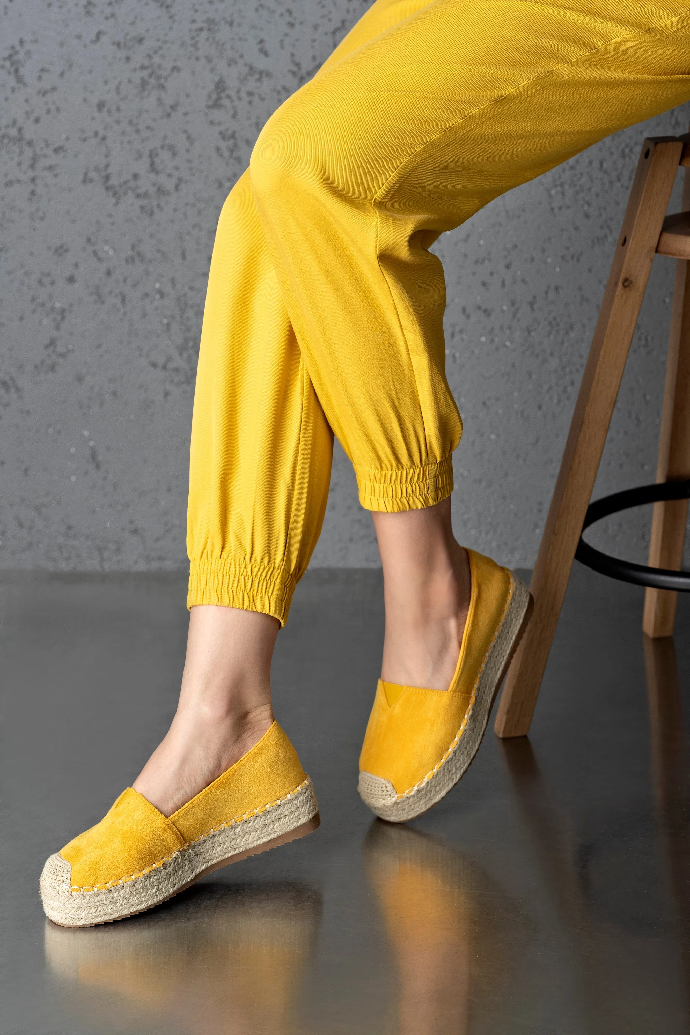 Slip-on, flatform espadrilles
